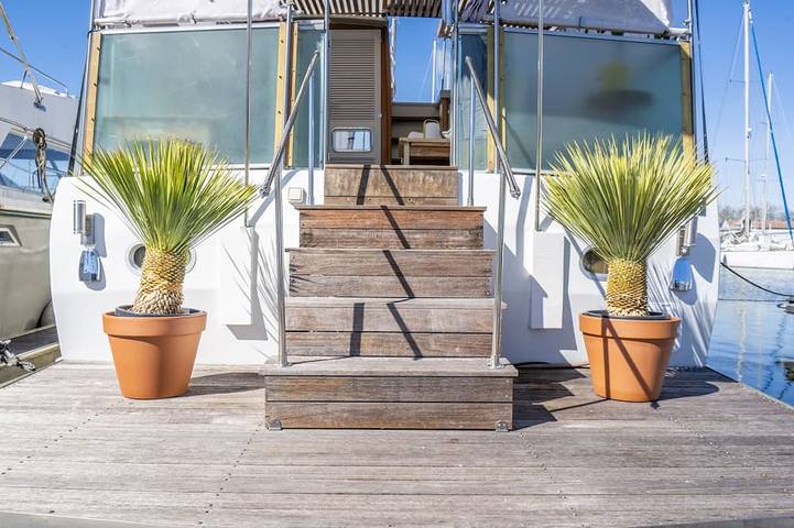 Péniche pour 2 personnes dans 