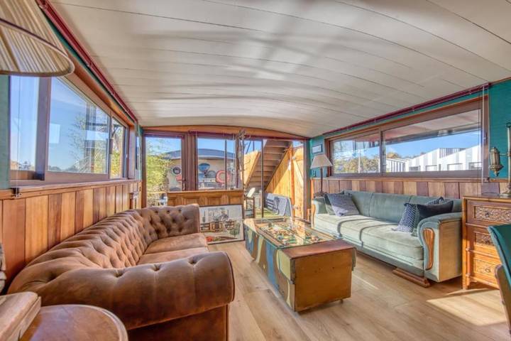 Bateau pour 6 personnes, avec balcon et jardin dans 