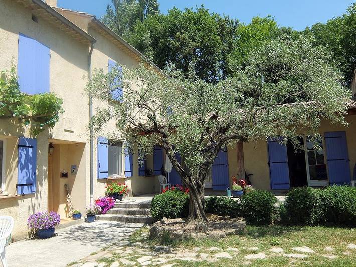 Chambre d’hôte pour 2 personnes, avec jardin dans la Drôme