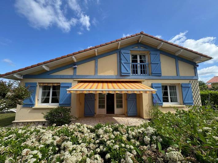 Maison d’hôte pour 2 personnes, avec vue ainsi que terrasse et jardin dans Mont-de-Marsan