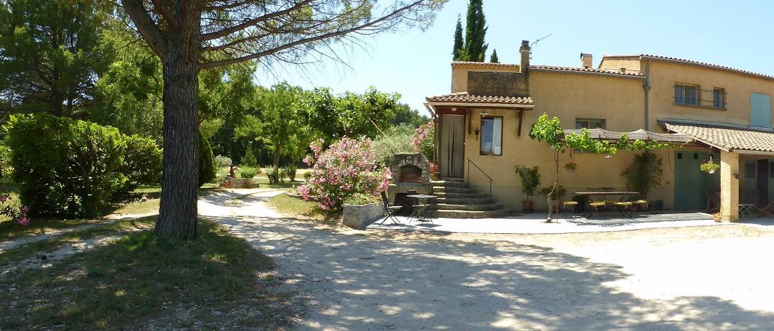 Chambre d’hôte pour 3 personnes, avec jardin, animaux acceptés dans le Vaucluse - 2