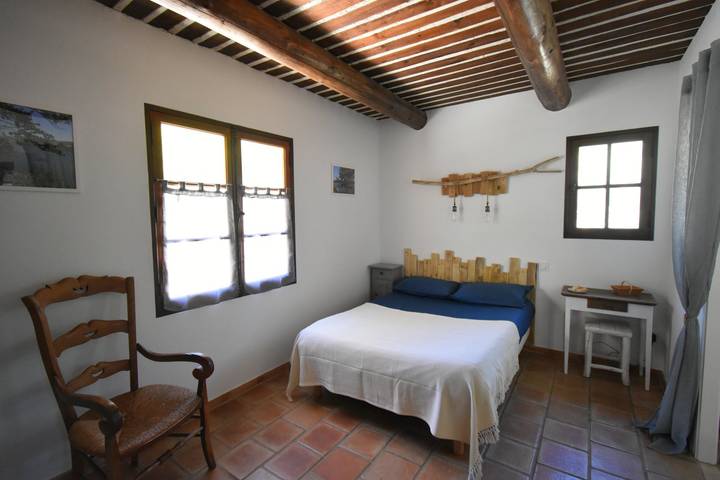 Chambre d’hôte pour 2 personnes, avec jacuzzi et jardin dans le Vaucluse - 4