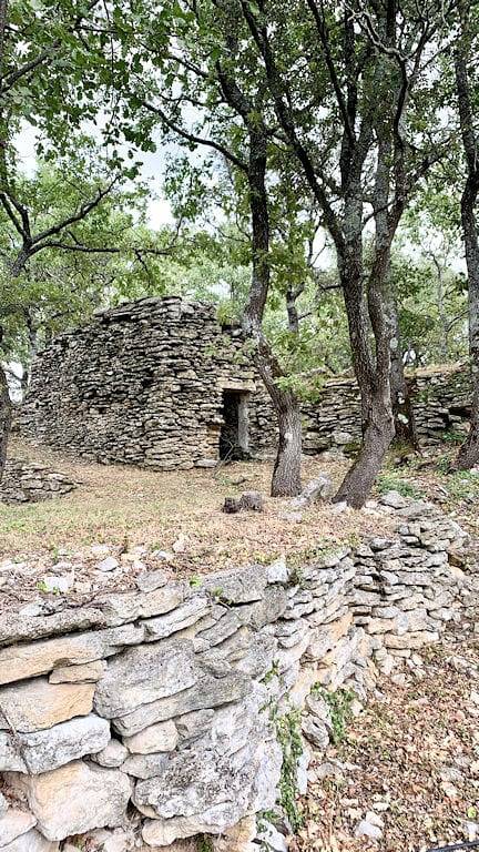 Chambre d’hôte pour 2 personnes, avec jardin et piscine, animaux acceptés dans le Vaucluse - 4