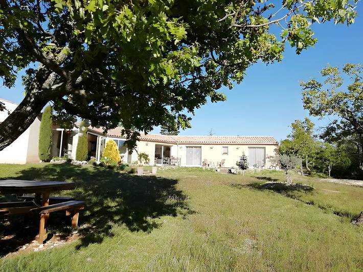 Chambre d’hôte pour 2 personnes, avec jardin dans le Vaucluse