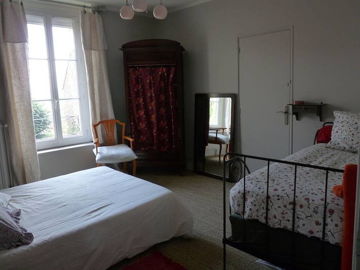 Chambre d’hôte pour 3 personnes, avec piscine dans le Cantal - 4