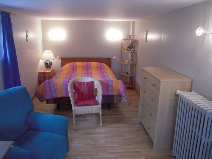 Chambre d’hôte pour 3 personnes, avec jardin et piscine en Normandie - 4