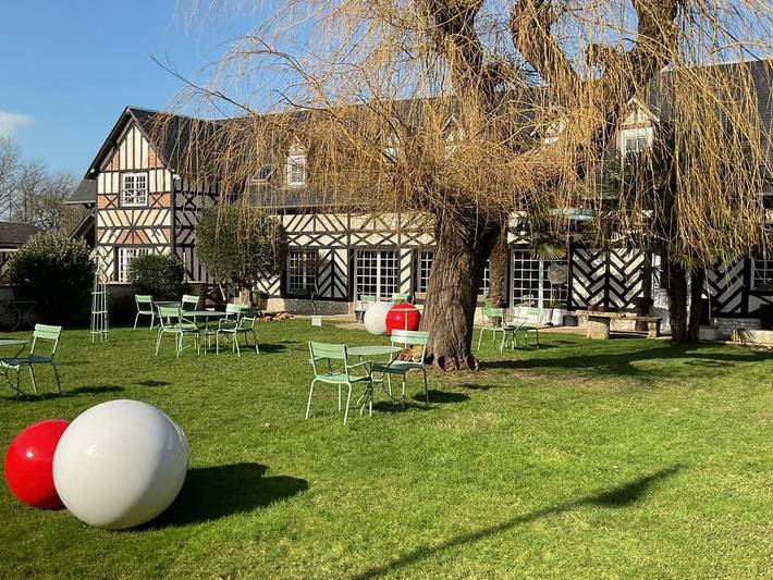 Chambre d’hôte pour 2 personnes, avec piscine et jardin dans le Calvados - 2