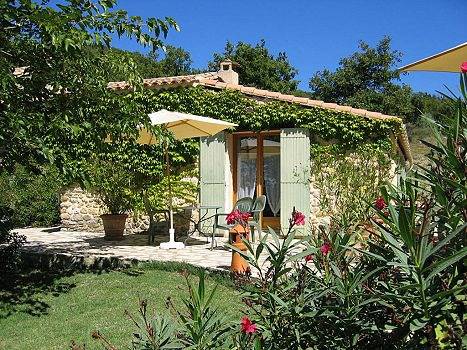 Chambre d’hôte pour 2 personnes, avec jardin et piscine en Ardèche - 4