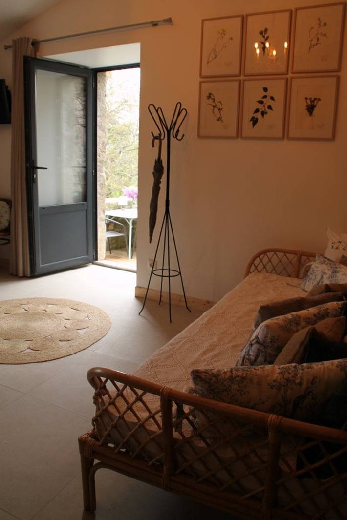 Chambre d’hôte pour 3 personnes, avec jardin ainsi que piscine et jacuzzi en Ardèche - 4