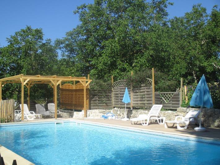 Chambre d’hôte pour 3 personnes, avec piscine et jardin en Dordogne