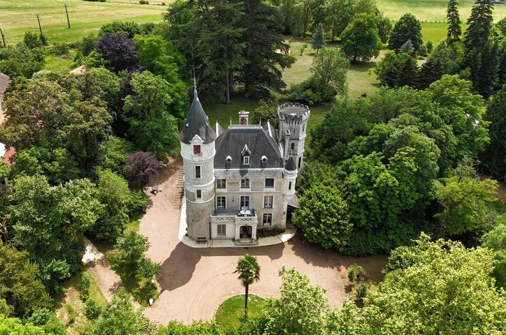 Chambre d’hôte pour 2 personnes, avec piscine ainsi que jacuzzi et jardin en Dordogne