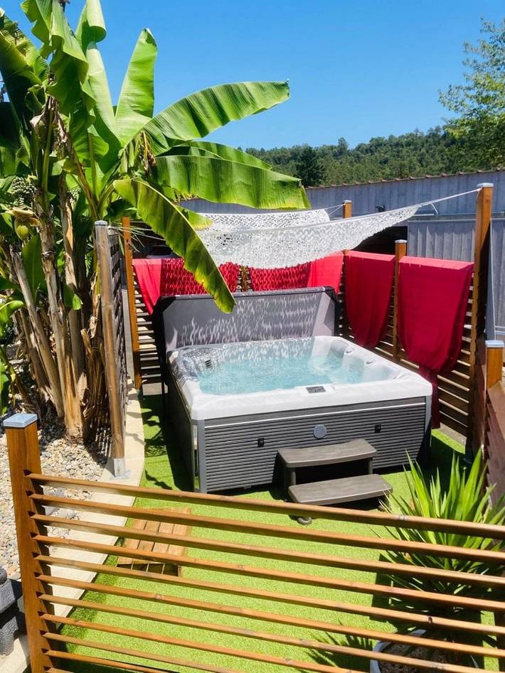 Chambre d’hôte pour 2 personnes, avec piscine ainsi que jacuzzi et jardin en Dordogne - 3