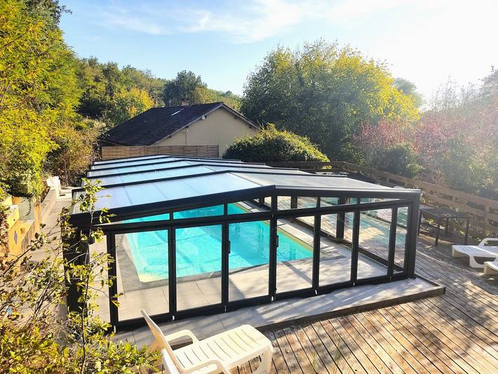 Chambre d’hôte pour 5 personnes, avec piscine et terrasse ainsi que jacuzzi et jardin en Dordogne