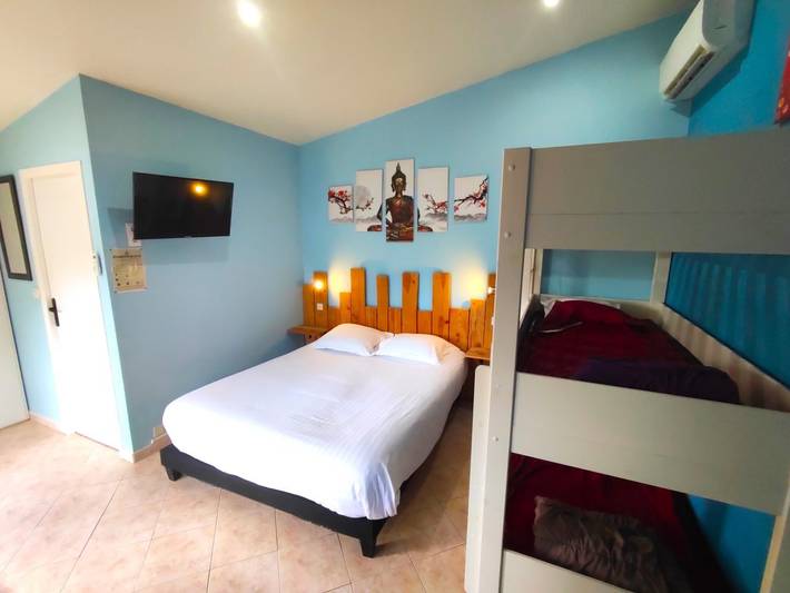 Chambre d’hôte pour 5 personnes, avec piscine et terrasse ainsi que jacuzzi et jardin en Dordogne - 4