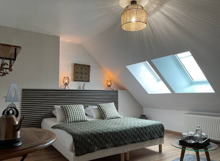 Chambre d’hôte pour 2 personnes, avec jacuzzi ainsi que piscine et sauna dans le Jura - 4