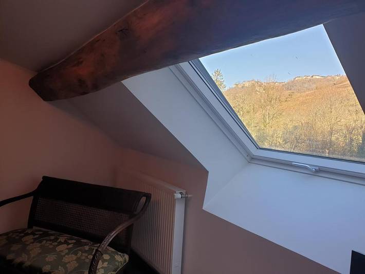 Chambre d’hôte pour 2 personnes, avec piscine ainsi que jardin et vue dans le Jura - 4