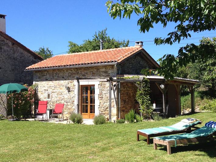 Gîte pour 2 personnes, avec jardin dans 