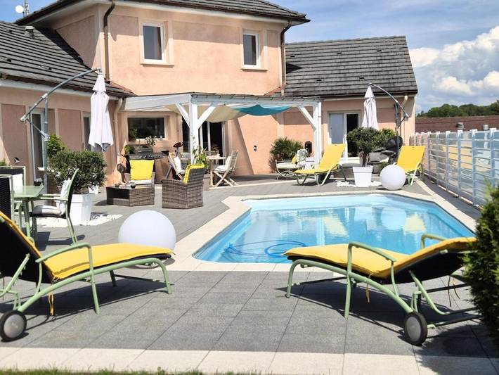 Chambre d’hôte pour 2 personnes, avec jardin et piscine dans les Vosges