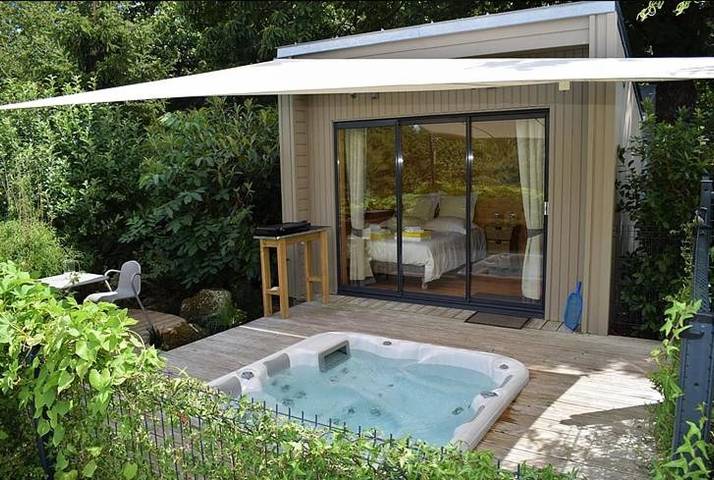 Maison d’hôte pour 2 personnes, avec terrasse et vue ainsi que piscine et jardin en Loire-Atlantique