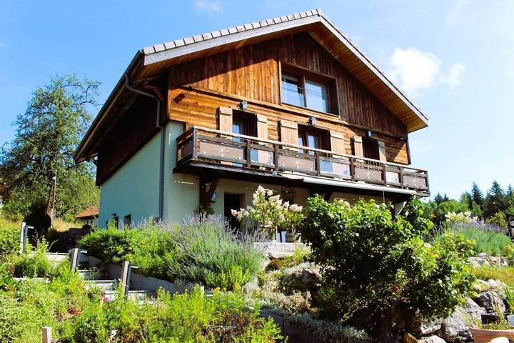Maison d’hôte pour 2 personnes, avec piscine et sauna ainsi que jardin et jacuzzi en Haute-Savoie - 3