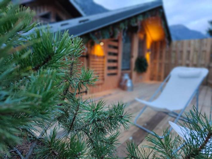 Chambre d’hôte pour 2 personnes, avec vue ainsi que piscine et jardin en Haute-Savoie