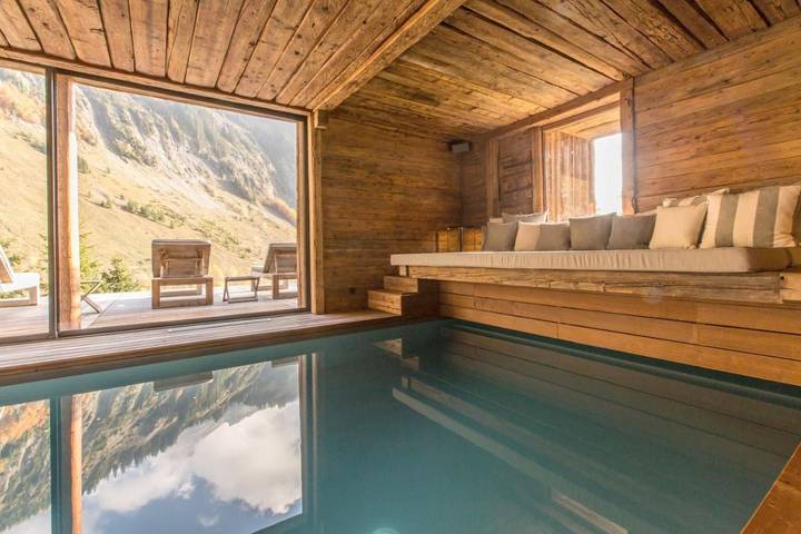 Chambre d’hôte pour 2 personnes, avec piscine et jardin ainsi que sauna et jacuzzi en Haute-Savoie