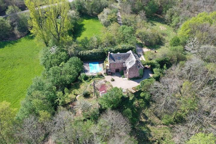 Chambre d’hôte pour 2 personnes, avec piscine et jardin dans l' Aveyron - 2