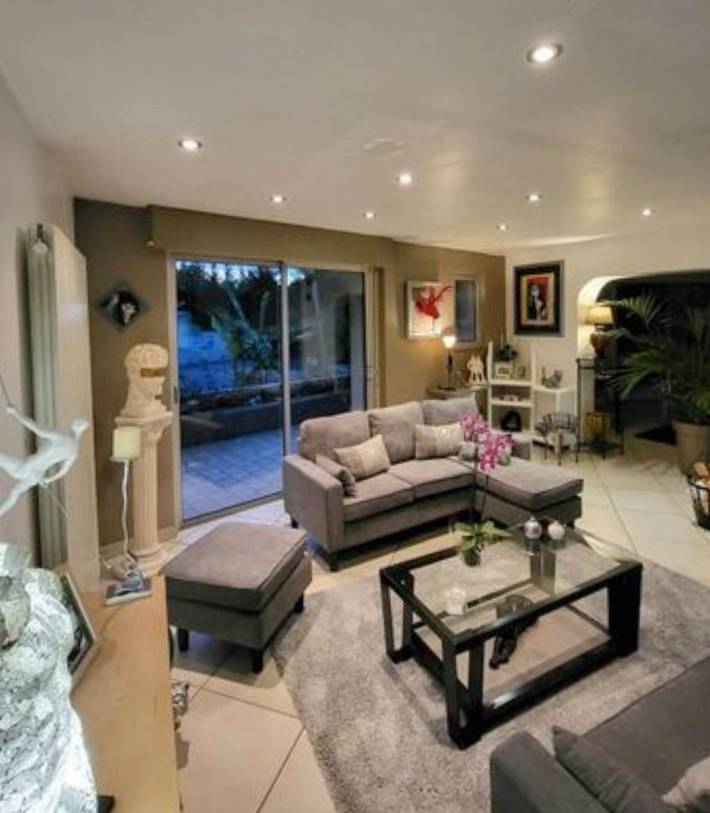 Chambre d’hôte pour 2 personnes, avec piscine et jardin, animaux acceptés dans l' Aveyron - 2