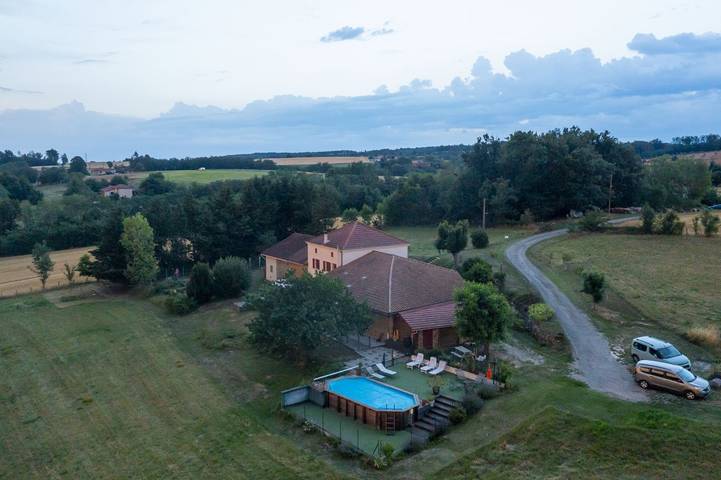 Chambre d’hôte pour 4 personnes, avec piscine et jardin dans la Drôme