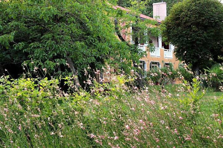 Chambre d’hôte pour 2 personnes, avec jardin et piscine dans le Gers - 2