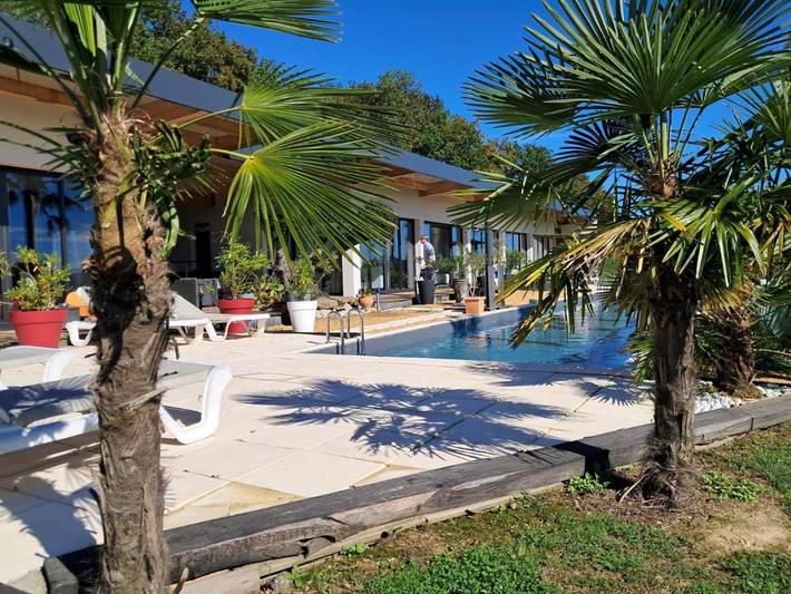 Maison d’hôte pour 2 personnes, avec jardin et vue ainsi que terrasse et piscine dans le Gers - 4