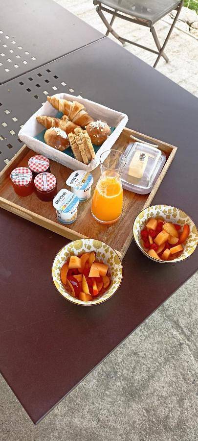 Chambre d’hôte pour 2 personnes, avec piscine ainsi que vue et jardin dans le Gers - 3
