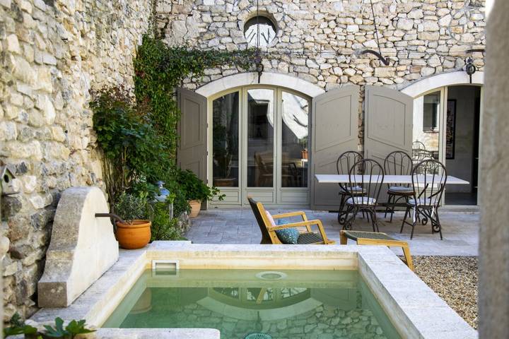 Chambre d’hôte pour 5 personnes, avec jardin et piscine dans les Alpes-de-Haute-Provence