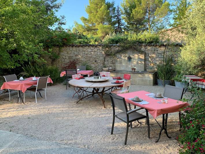 Chambre d’hôte pour 2 personnes, avec jardin et piscine dans le Vaucluse - 3