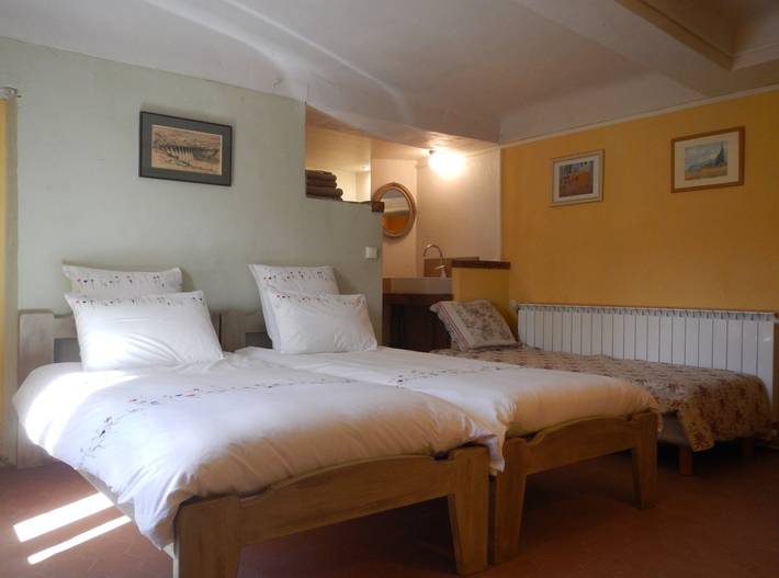 Chambre d’hôte pour 3 personnes, avec piscine et jardin dans le Vaucluse - 4