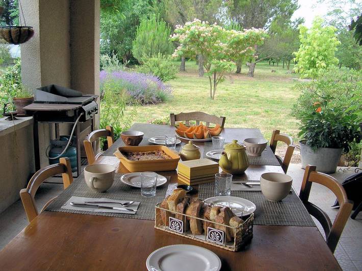 Chambre d’hôte pour 2 personnes, avec jardin et piscine, animaux acceptés dans le Vaucluse