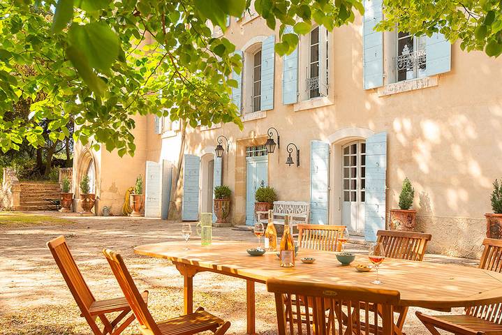 Chambre d’hôte pour 2 personnes, avec jardin et piscine dans le Vaucluse