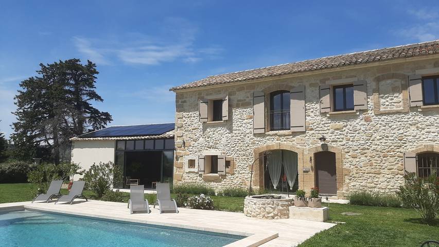 Chambre d’hôte pour 2 personnes, avec jardin et piscine dans le Vaucluse