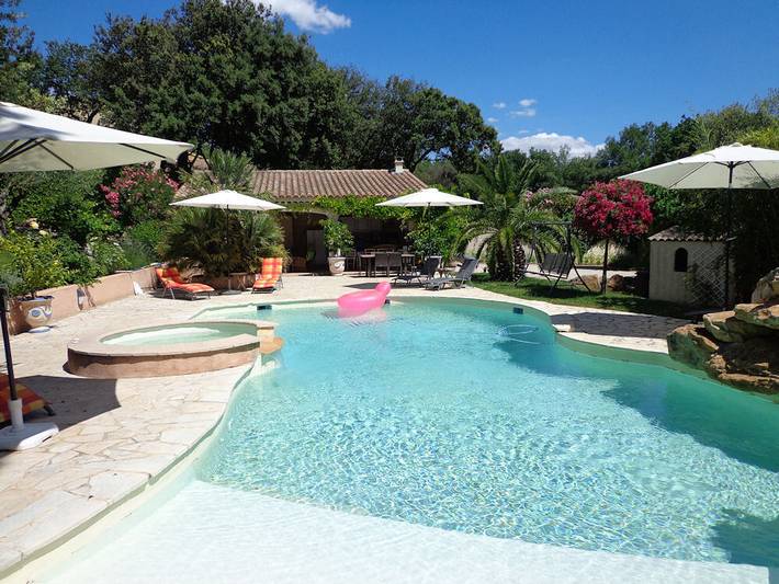 Chambre d’hôte pour 5 personnes, avec jacuzzi et sauna ainsi que jardin et piscine dans le Vaucluse - 3
