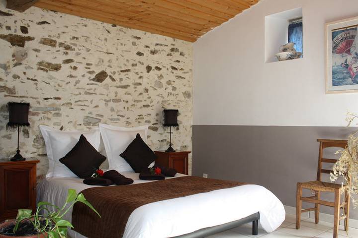 Chambre d’hôte pour 2 personnes, avec piscine et jardin en Vendée - 2