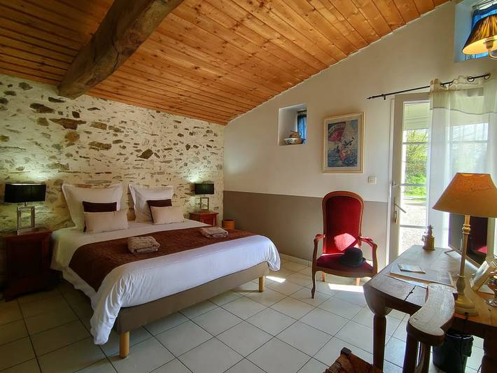 Chambre d’hôte pour 2 personnes, avec piscine et jardin en Vendée - 3