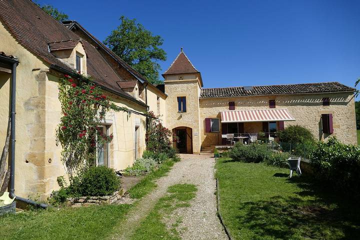 Chambre d’hôte pour 2 personnes, avec jardin et piscine en Dordogne