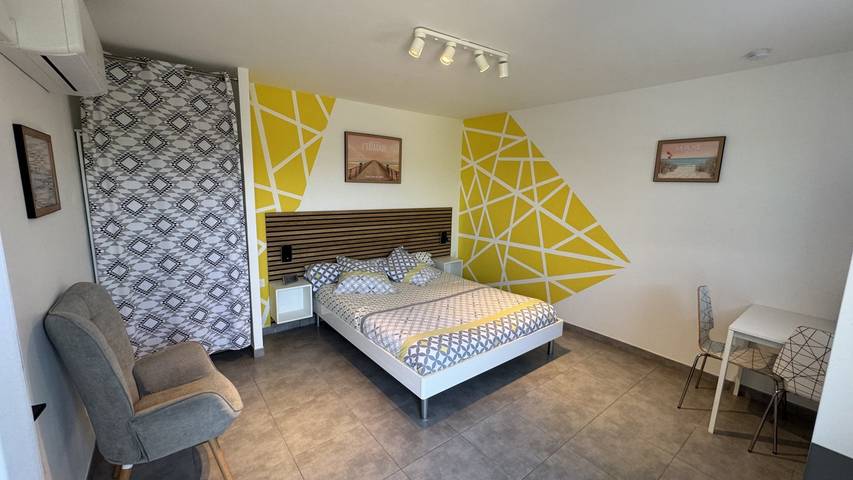 Chambre d’hôte pour 2 personnes, avec jardin ainsi que piscine et terrasse, animaux acceptés en Vendée