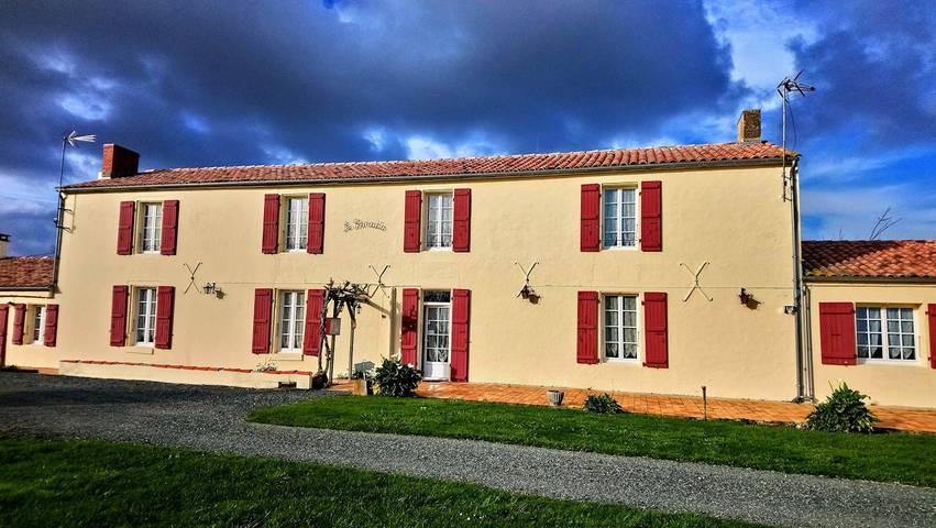 Chambre d’hôte pour 4 personnes, avec piscine en Vendée