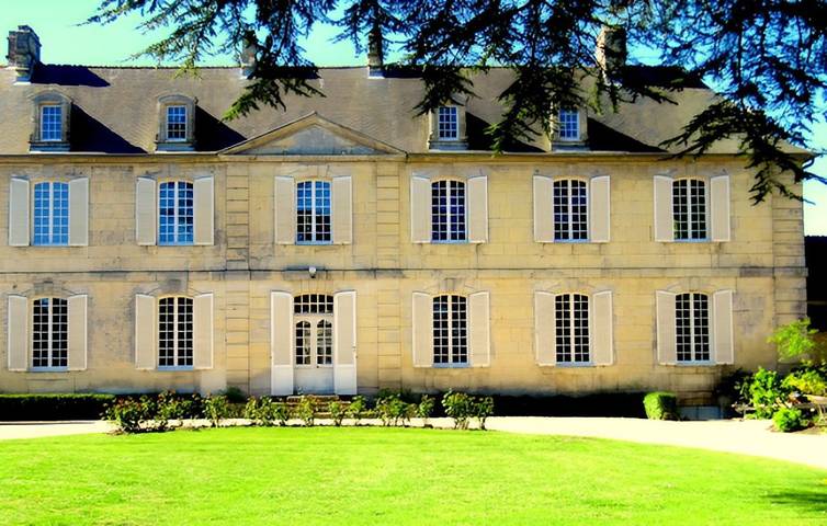 Chambre d’hôte pour 3 personnes, avec piscine et jardin ainsi que jacuzzi et sauna, animaux acceptés dans le Calvados