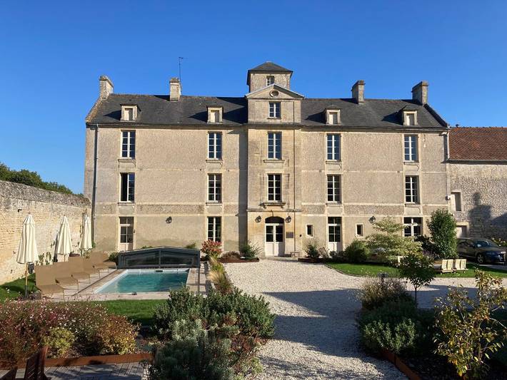 Chambre d’hôte pour 2 personnes, avec jardin et piscine dans le Calvados