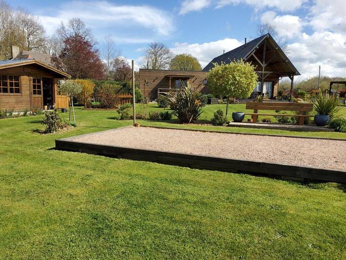 Chambre d’hôte pour 2 personnes, avec vue ainsi que jardin et piscine dans le Calvados - 3