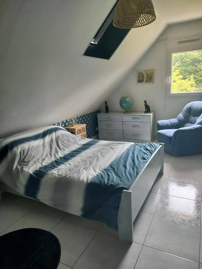 Chambre d’hôte pour 2 personnes, avec terrasse et vue ainsi que piscine et jardin dans le Calvados
