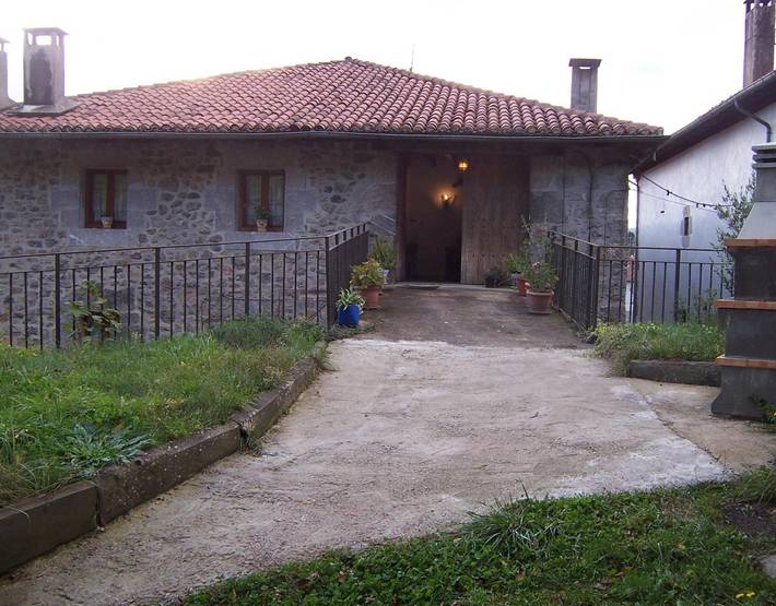 Villa pour 10 personnes, avec balcon et jardin dans 