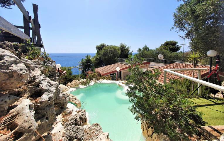 Villa pour 9 personnes, avec jardin et terrasse dans 